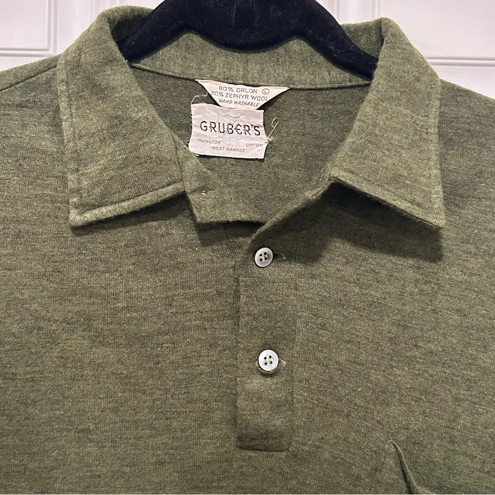Gruber’s Vintage 1960’s 3- Button Placket Sweater, Size large, Green, Preppy - Picture 5 of 7